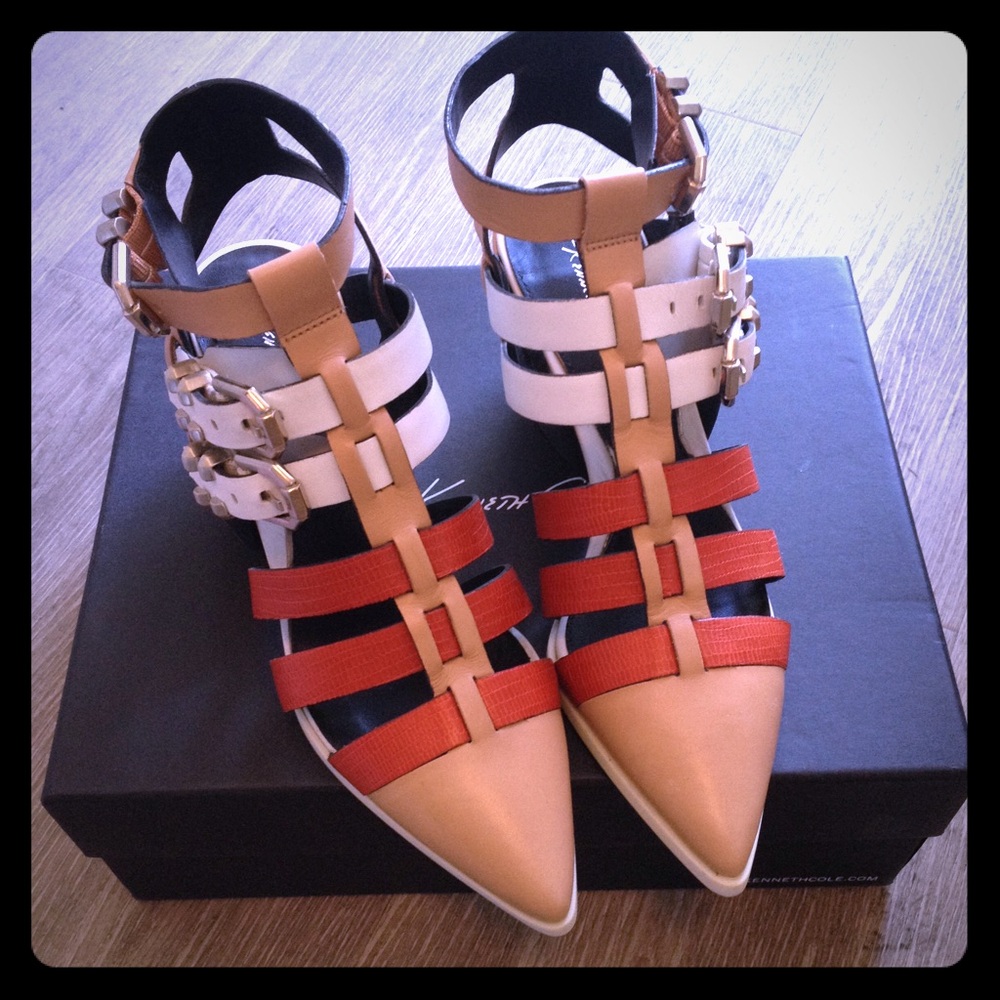 Kenneth Cole Sandals